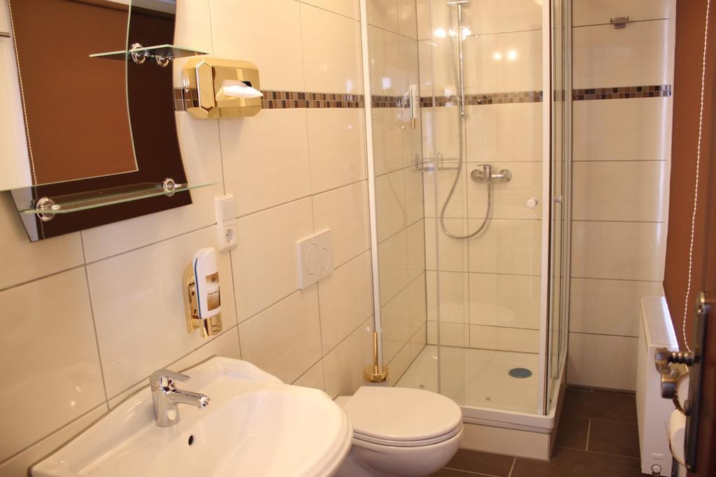 As Hotel Gottingen Room photo