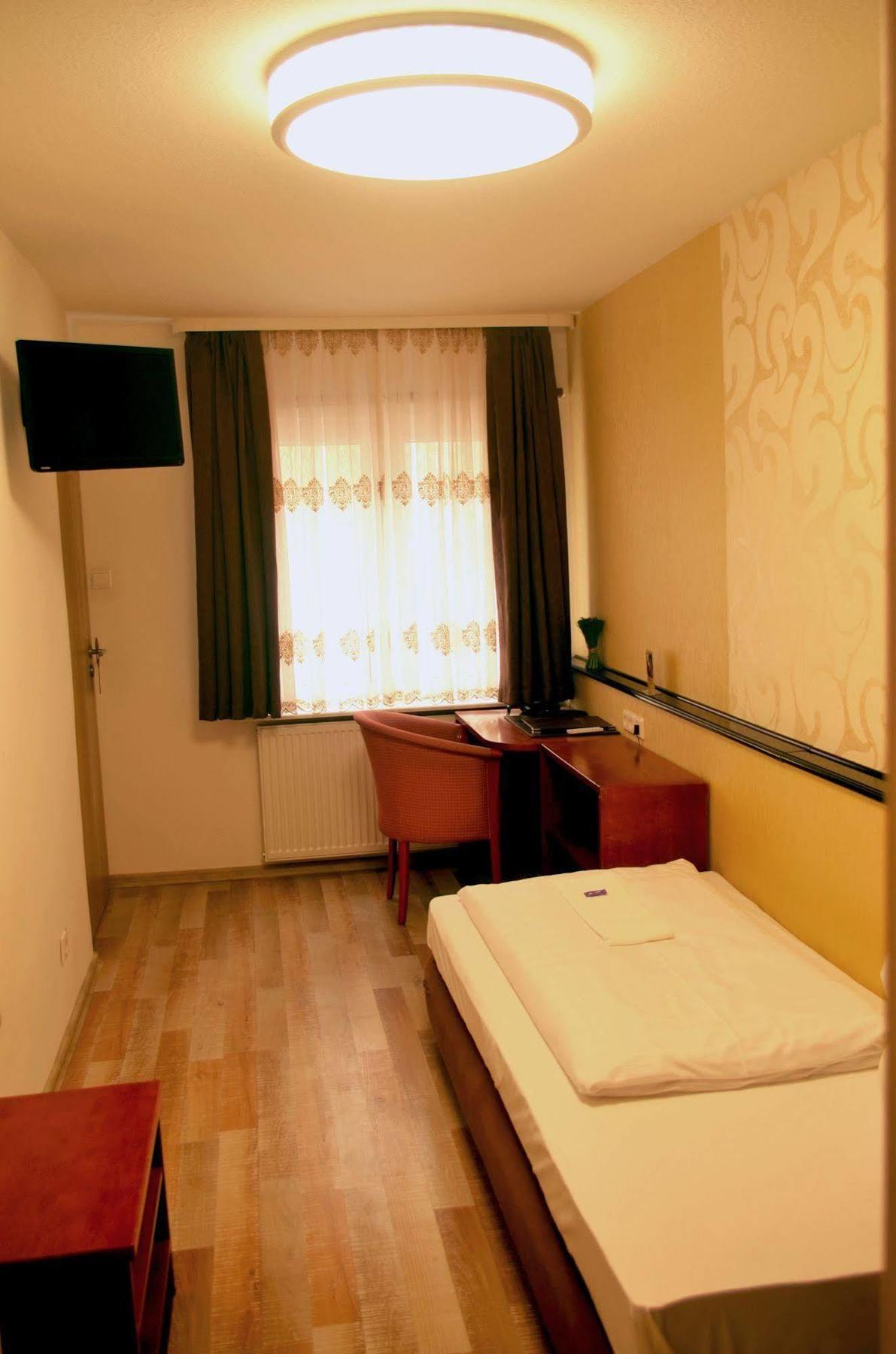 As Hotel Gottingen Exterior photo